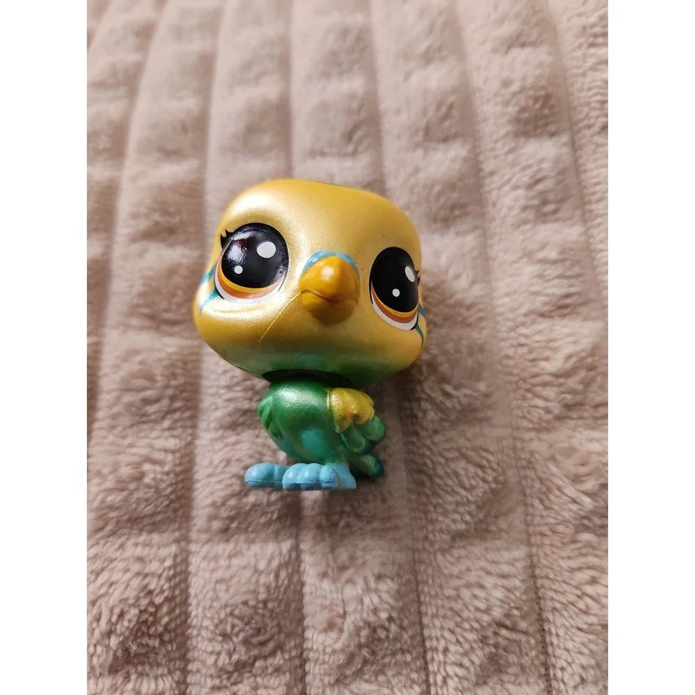 Littlest Pet Shop LPS # 2-64 Edie Von Keet Bird -1-